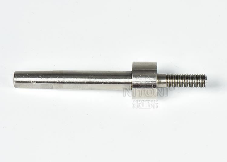 螺絲固定成型鑲件