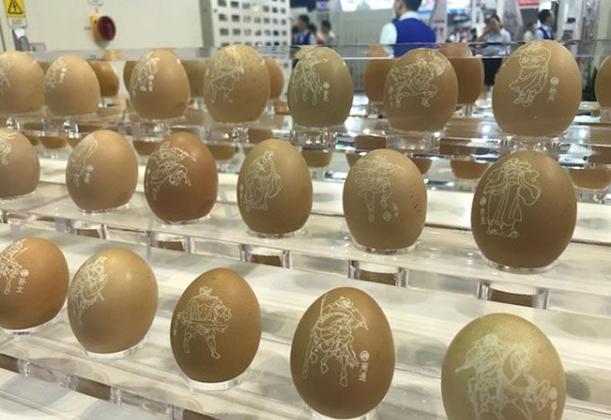 從雞蛋上刻出的水滸108將 看中國模具產(chǎn)業(yè)智能化